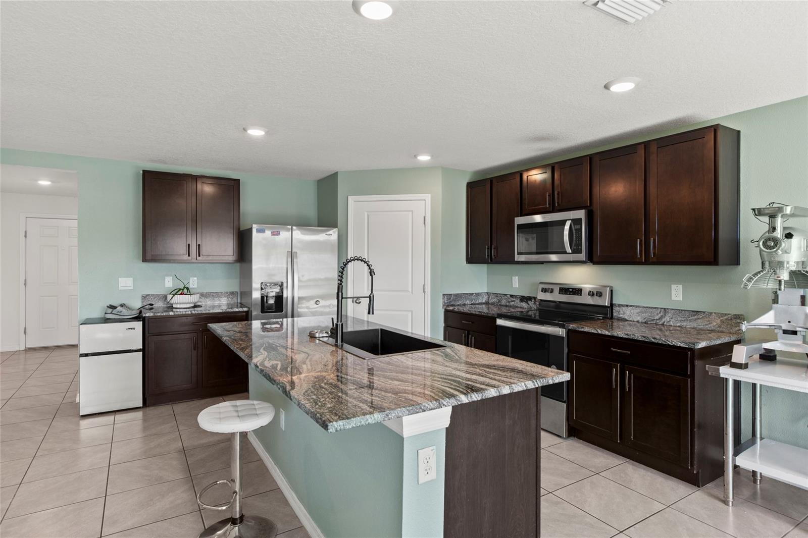 BERRY BAY SUB - Residential