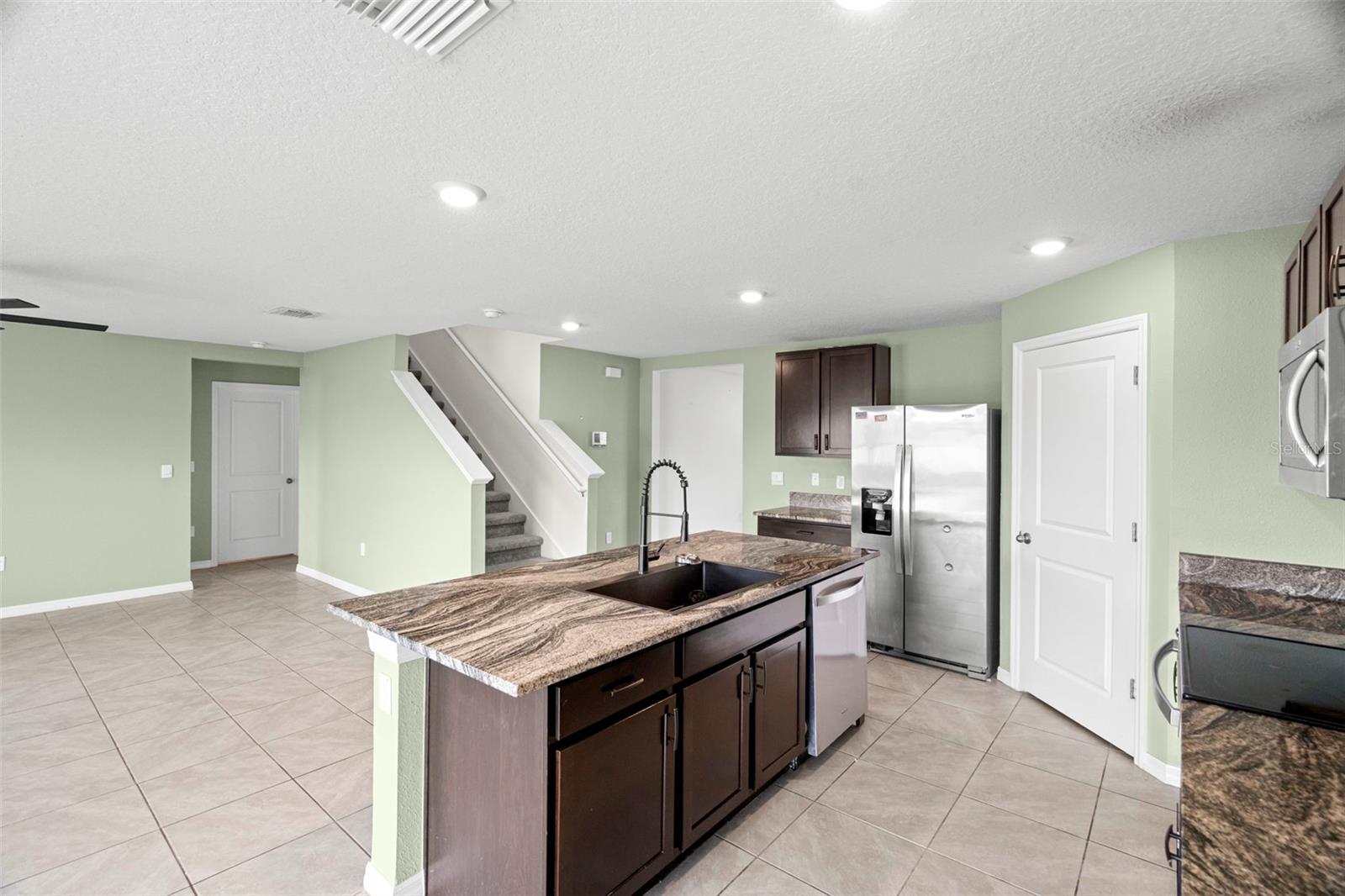 BERRY BAY SUB - Residential