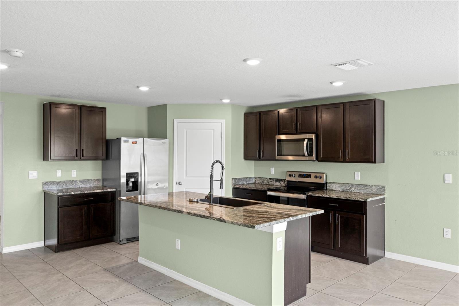 BERRY BAY SUB - Residential