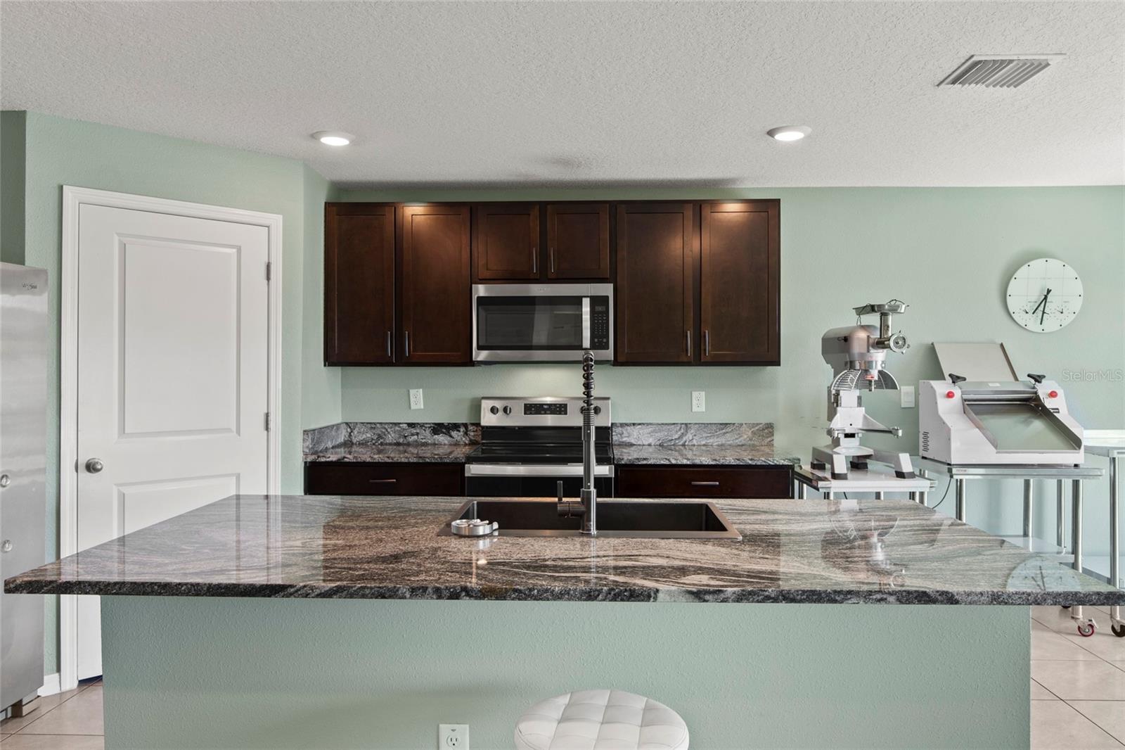 BERRY BAY SUB - Residential