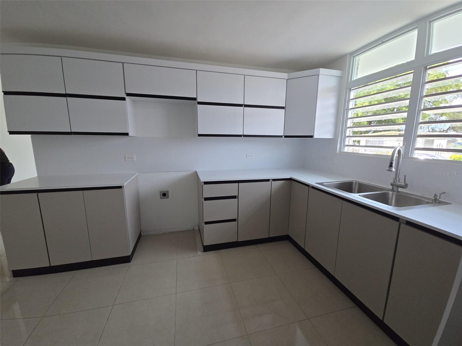 FAIRVIEW - Residential