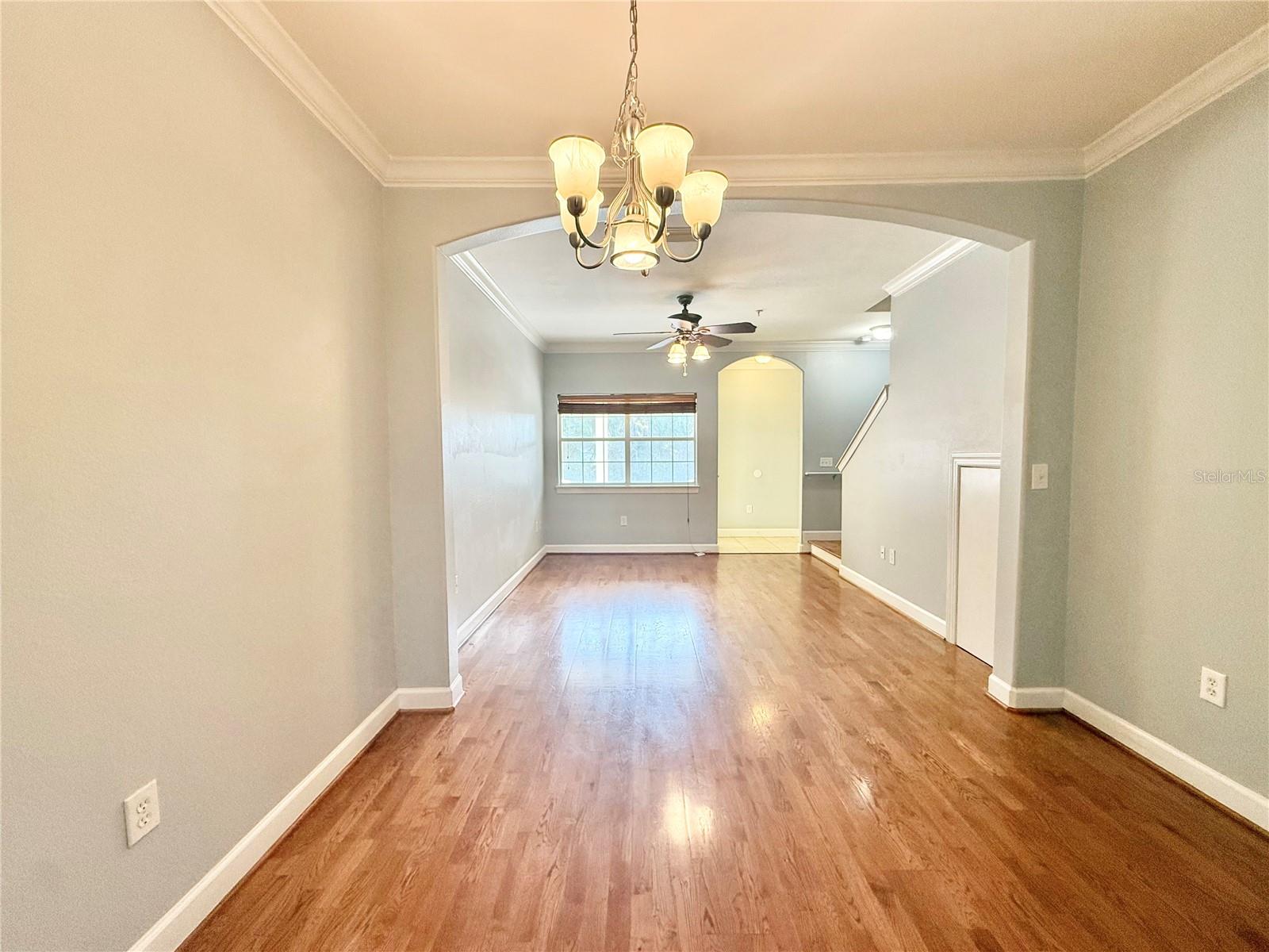 WELLESLEY OAKS - Residential