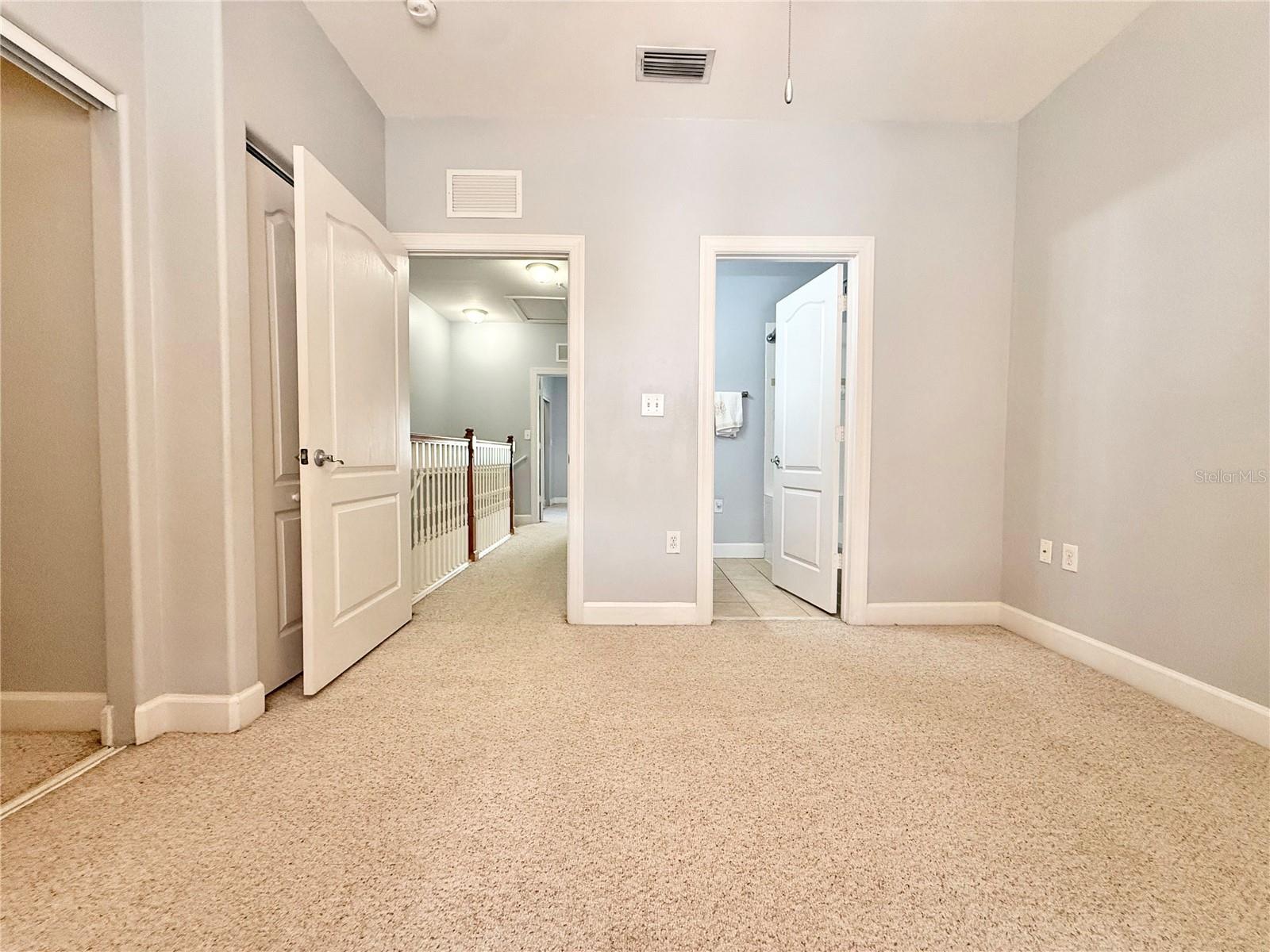 WELLESLEY OAKS - Residential