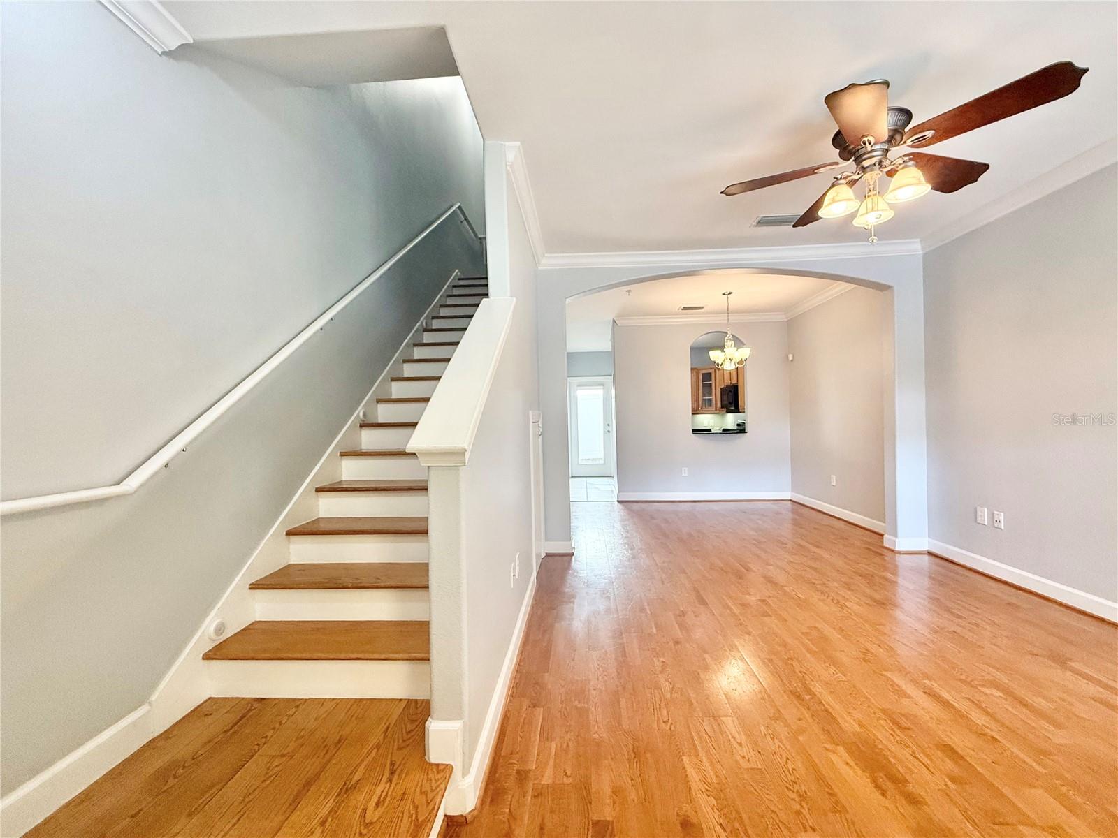 WELLESLEY OAKS - Residential