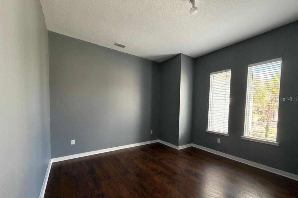 REMINGTON PH 1 TR E - Residential Lease