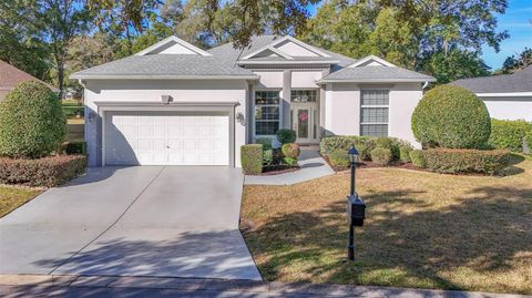 Photo of 10878 SW 71st Cir, Ocala, FL 34476 (MLS # OM716863)