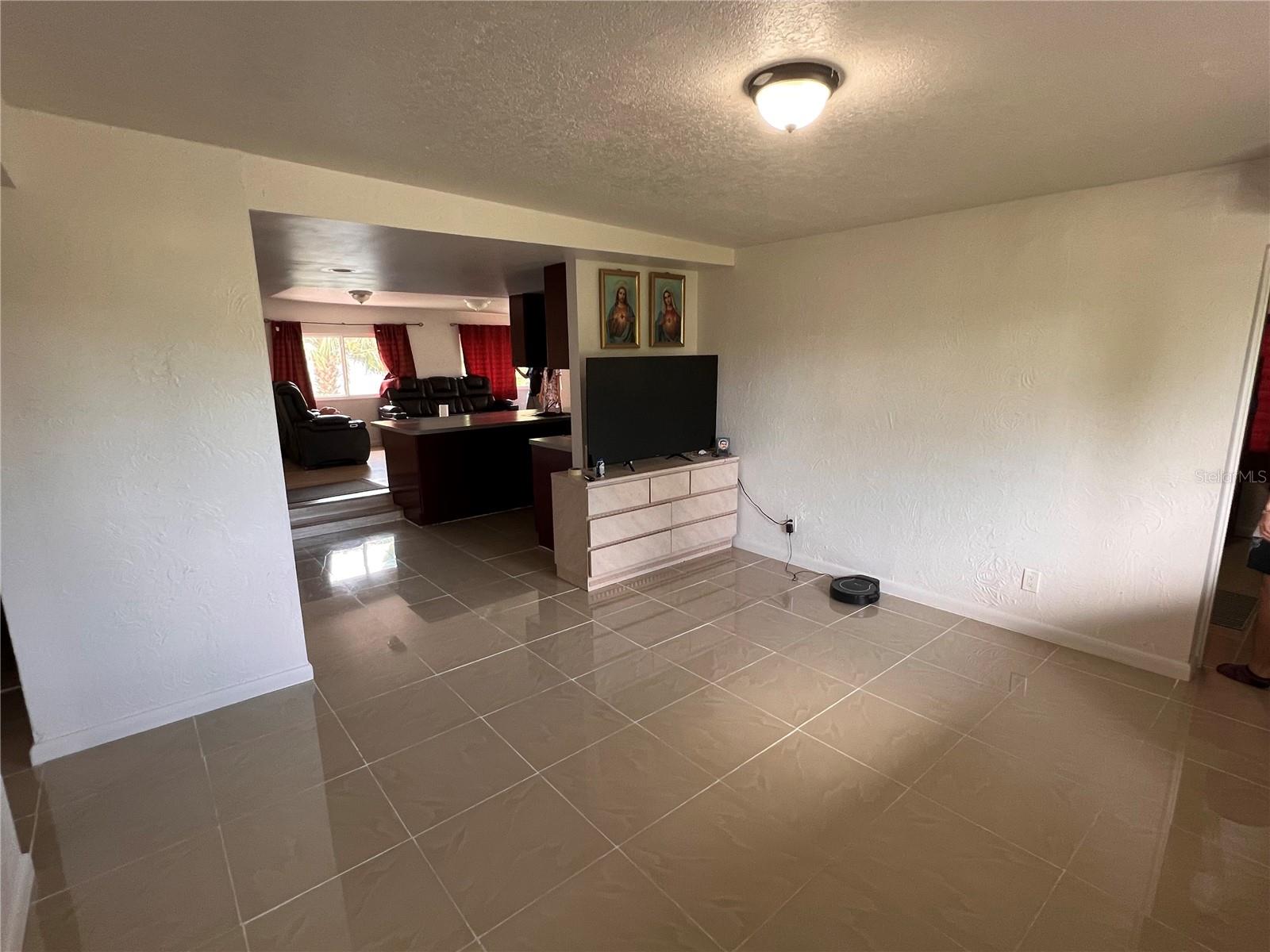 5590 96TH TERRACE N