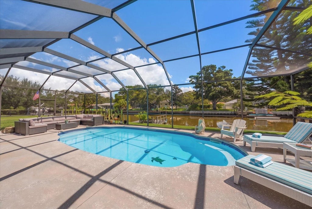 Photo of 1641 Sherbrook Road, Clearwater, FL 33764 (MLS # TB8551273)