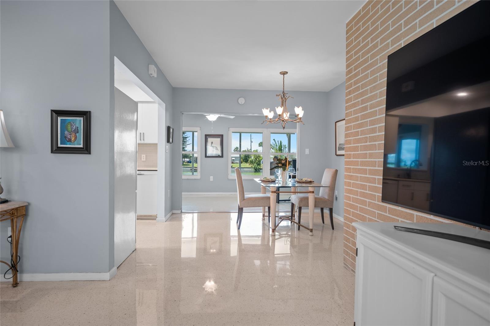 Search Properties for Sale 2 524 S NEPONSIT DRIVE