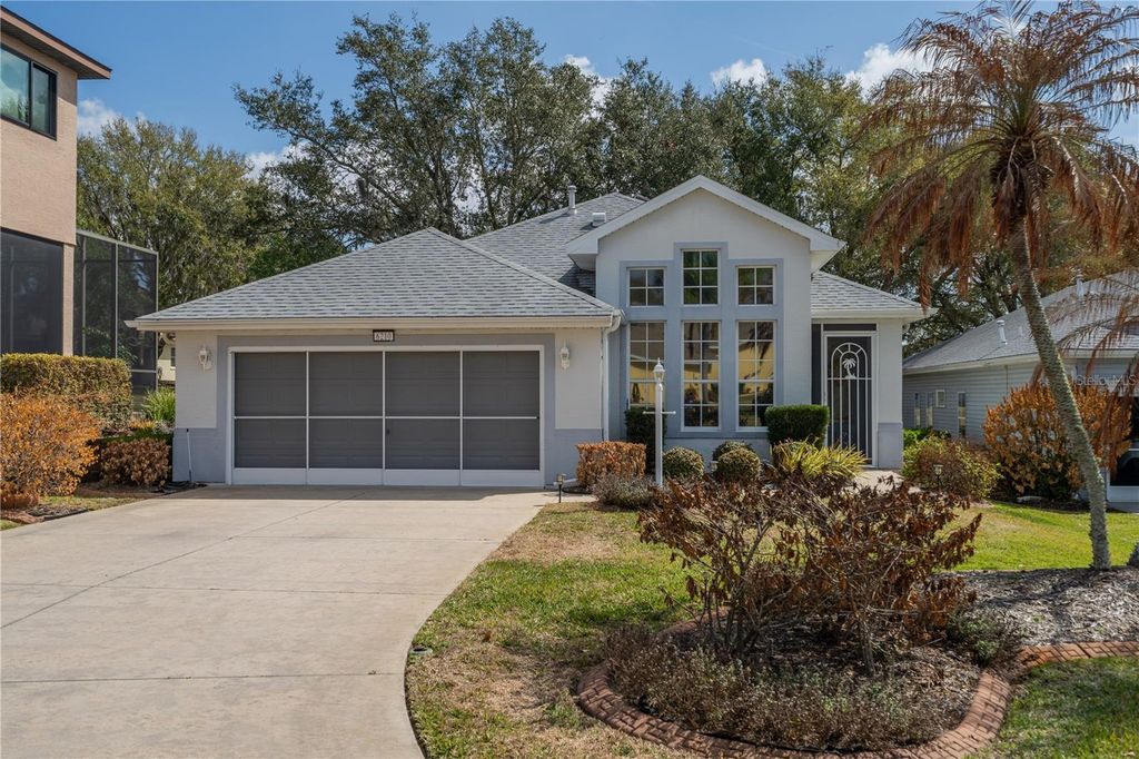 Photo of 6210 Sailboat Avenue, Tavares, FL 32778 (MLS # OM719416)