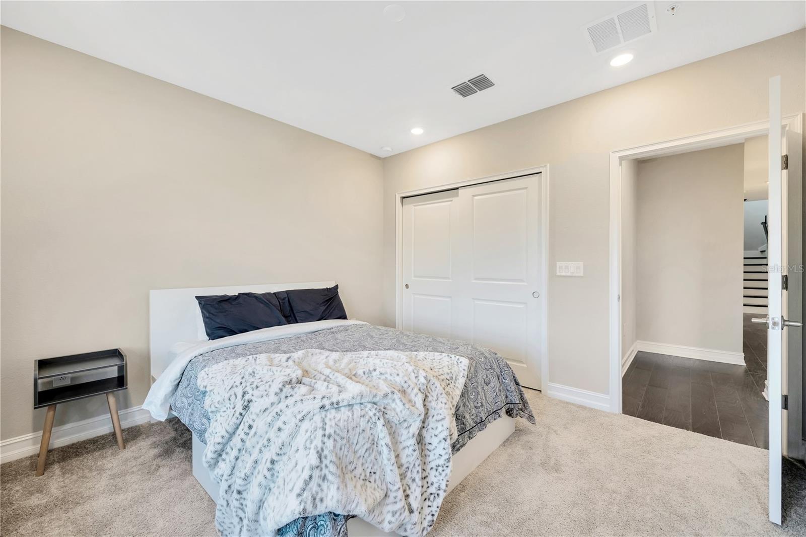 INLET SHORE TWNHMS PH 2C & 2D - Residential Lease