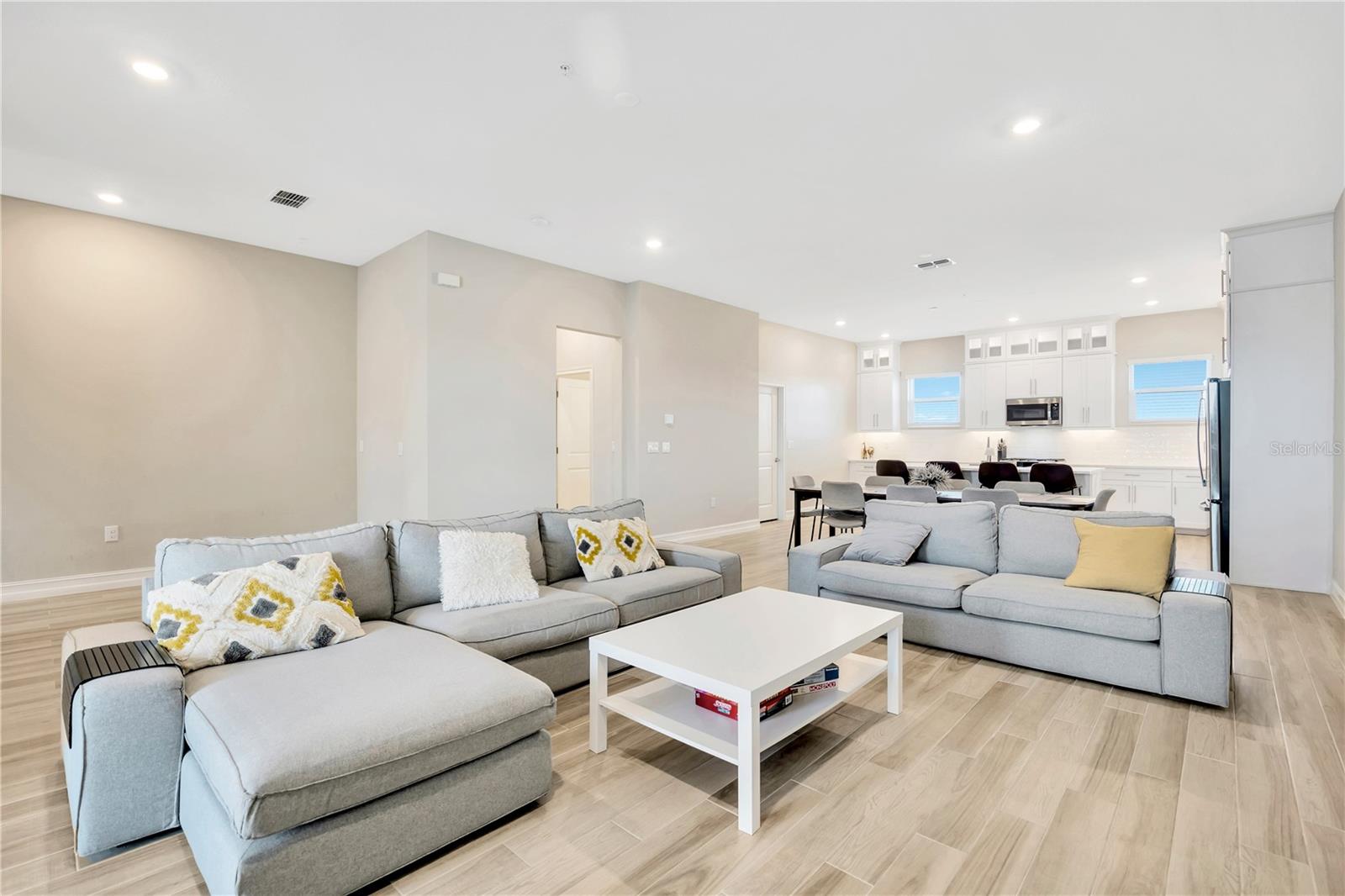 INLET SHORE TWNHMS PH 2C & 2D - Residential Lease