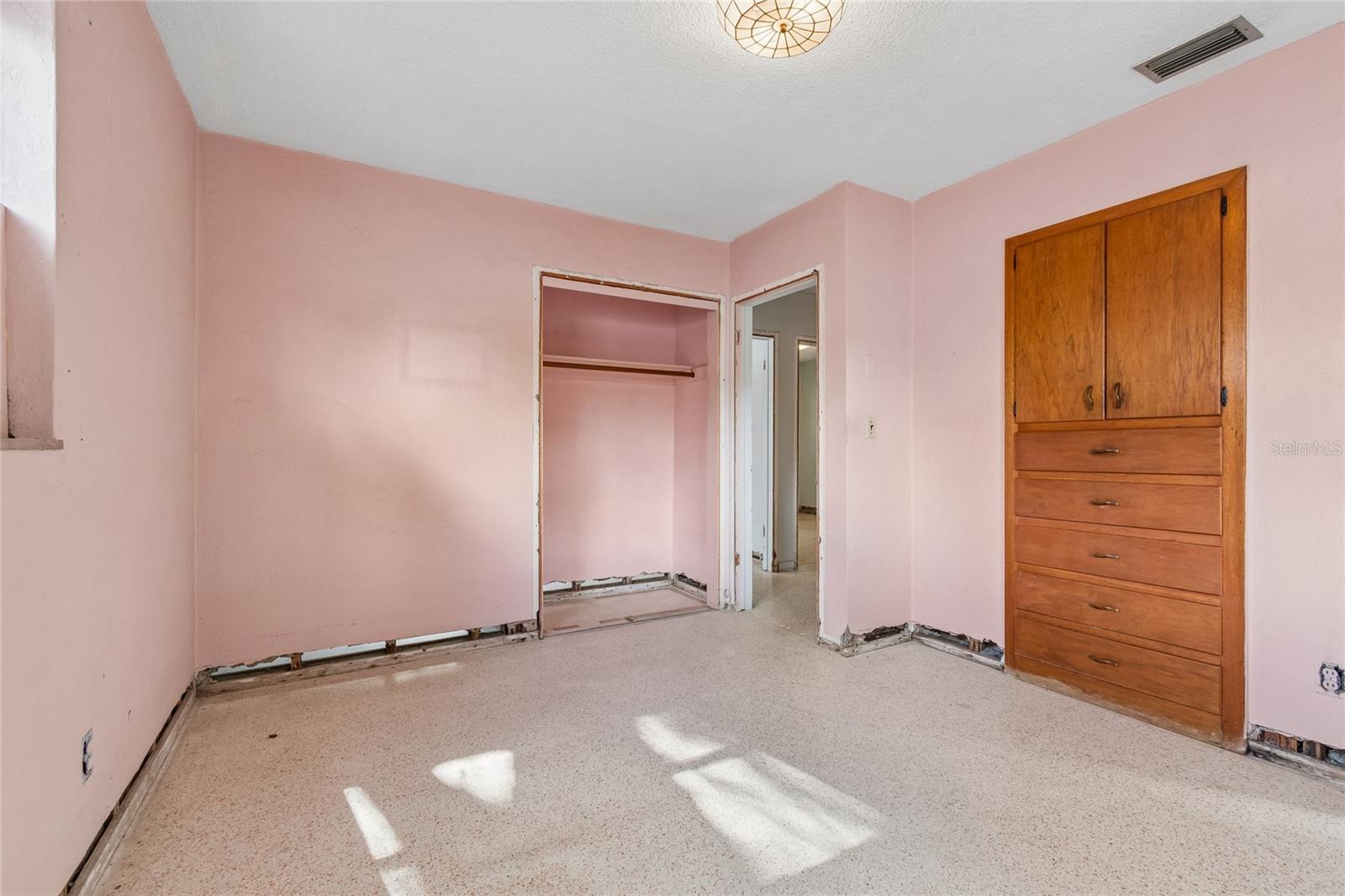 GUERNSEY ESTATES - Residential