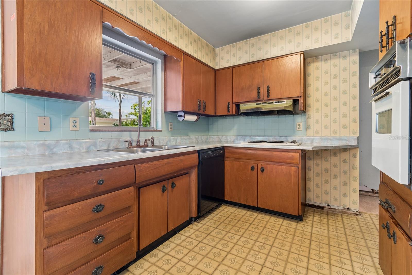 GUERNSEY ESTATES - Residential