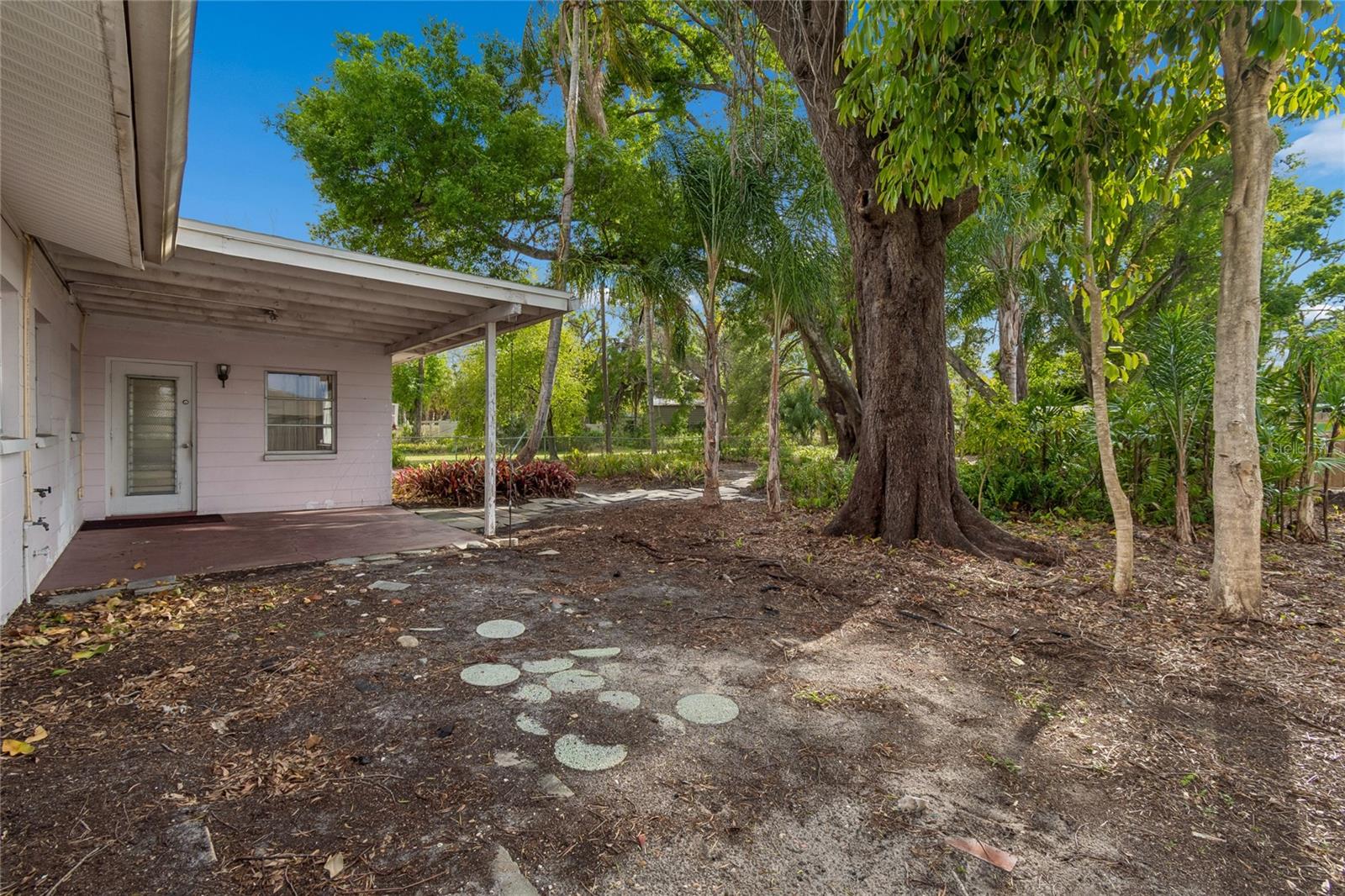 GUERNSEY ESTATES - Residential