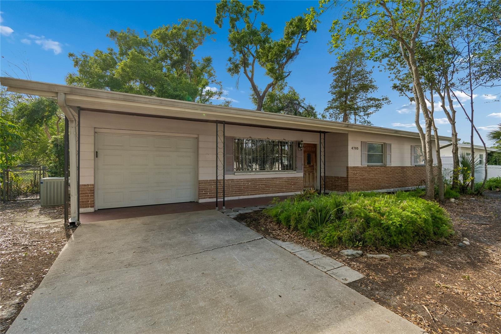 GUERNSEY ESTATES - Residential