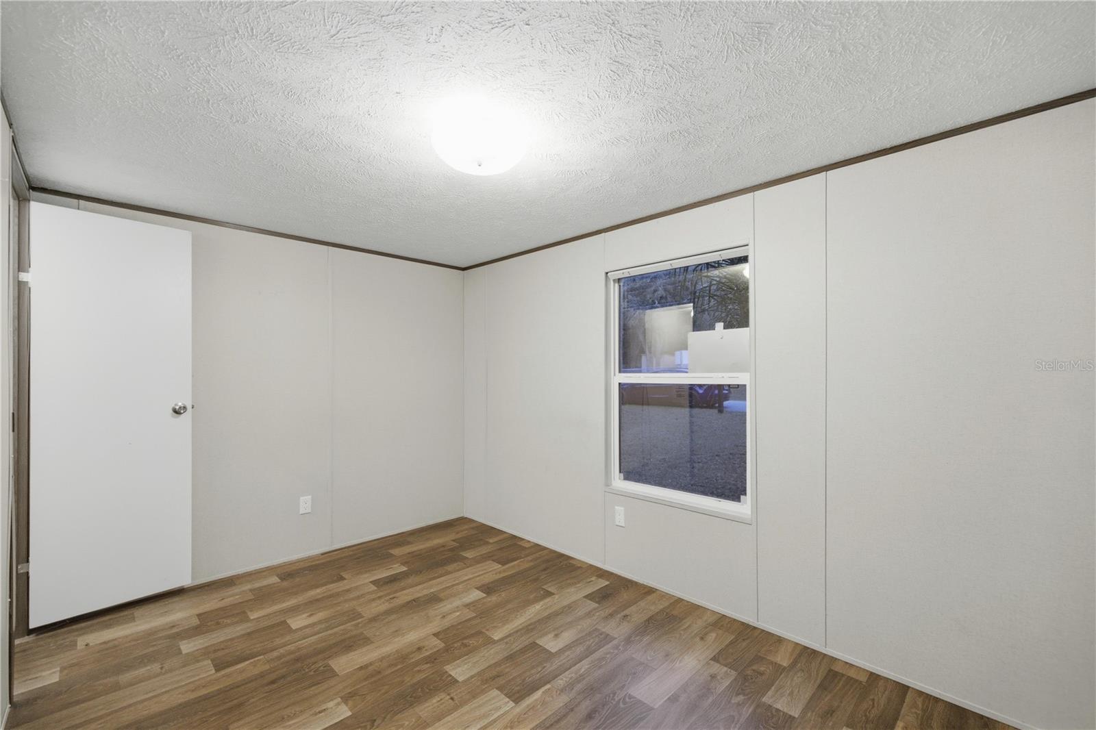 SMITH LAKE VILLAGE - Residential