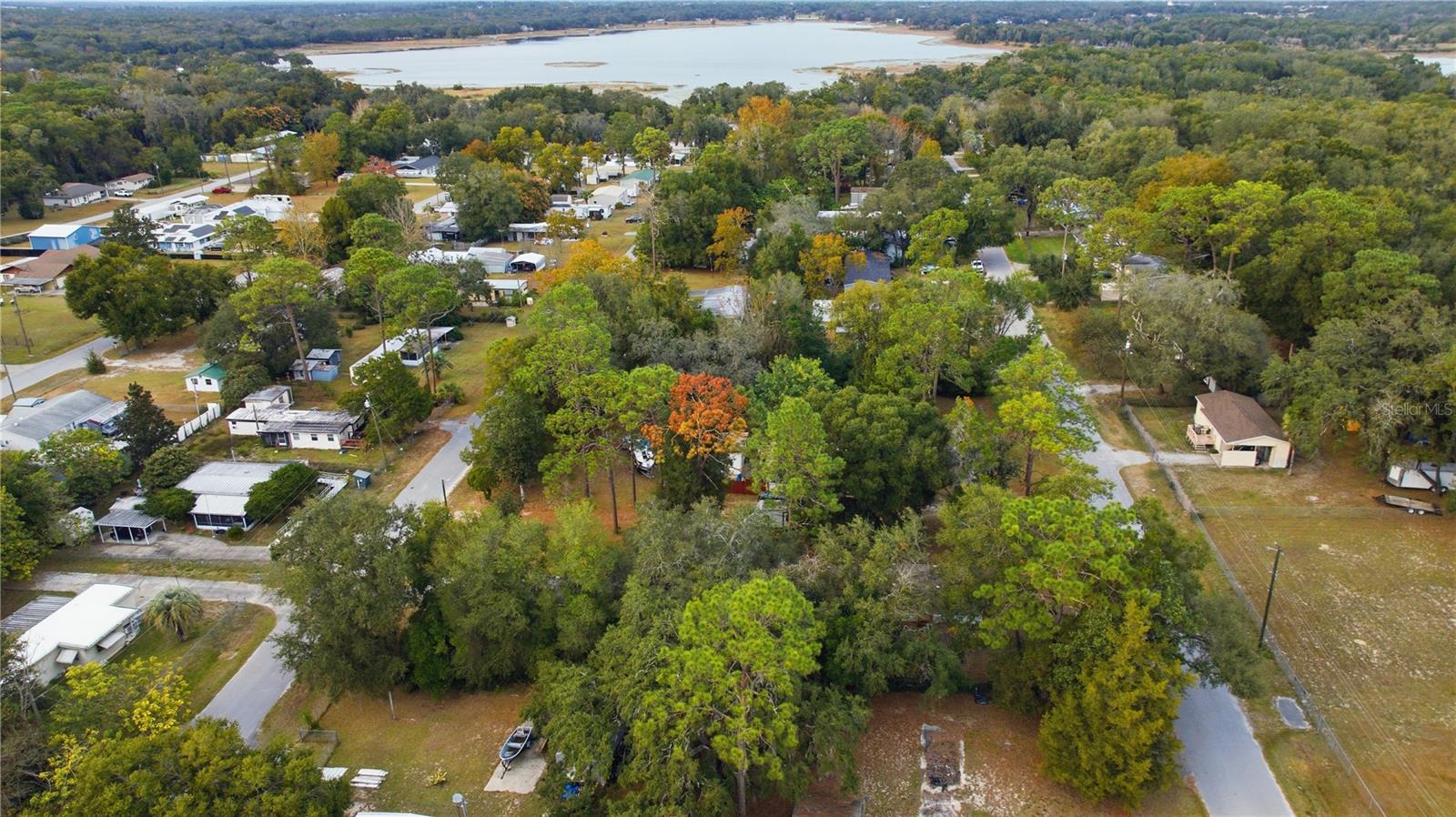 SMITH LAKE VILLAGE - Residential