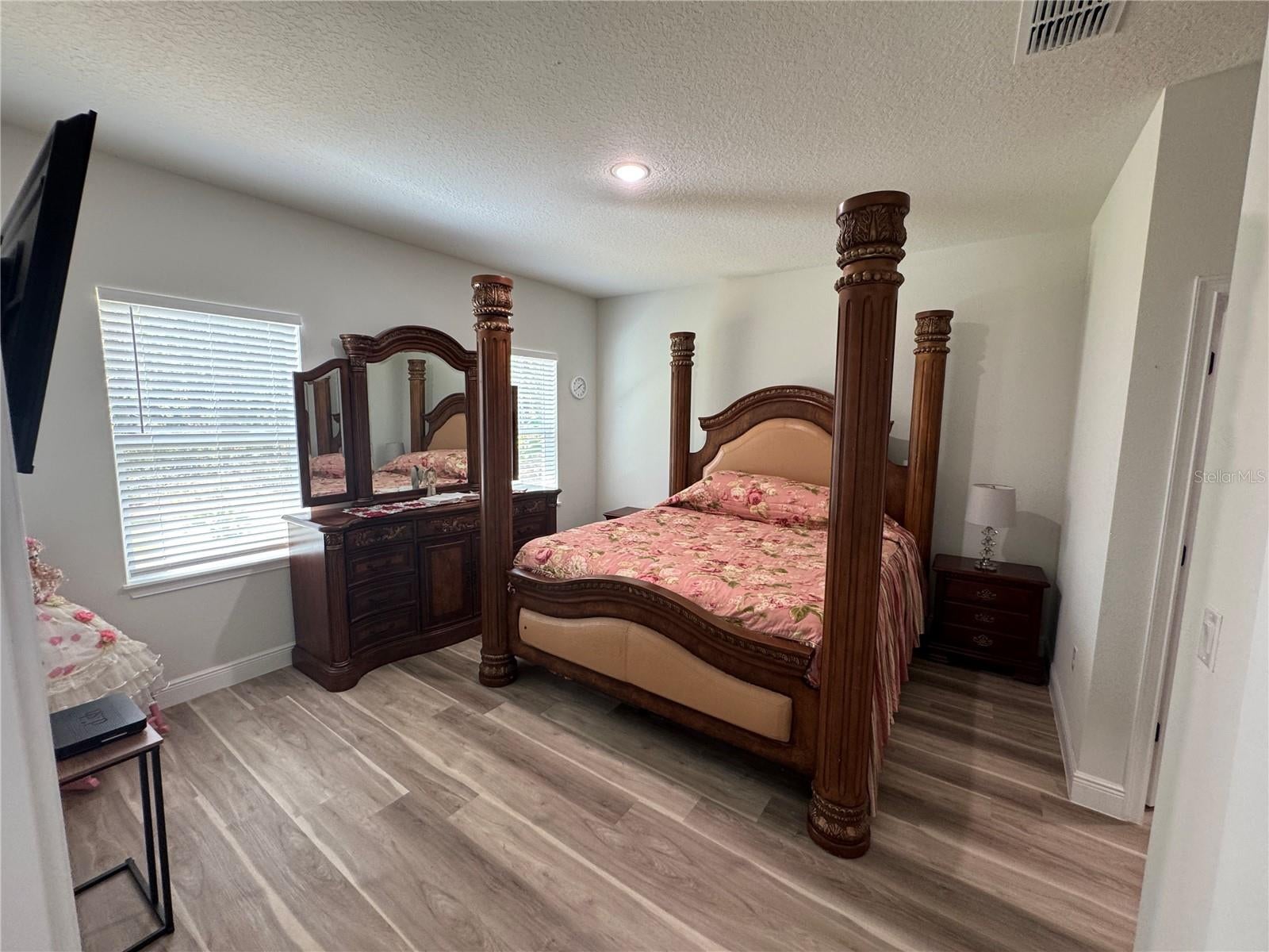 768 MARION OAKS MANOR