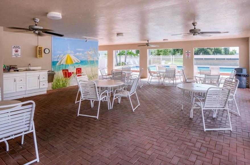 MIRROR LAKE SEC 4 - Residential Lease