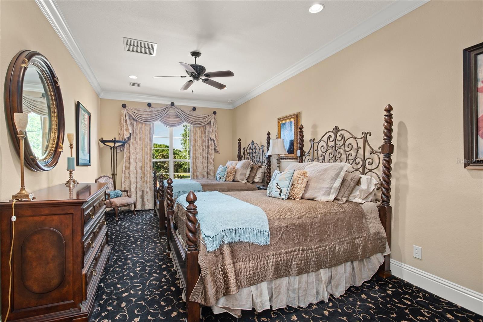 ISLES OF LAKE HANCOCK - Residential