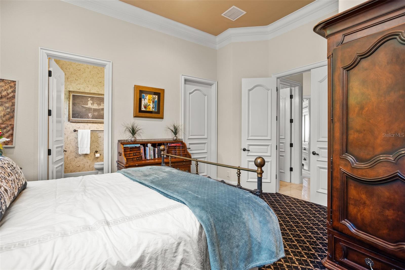 ISLES OF LAKE HANCOCK - Residential