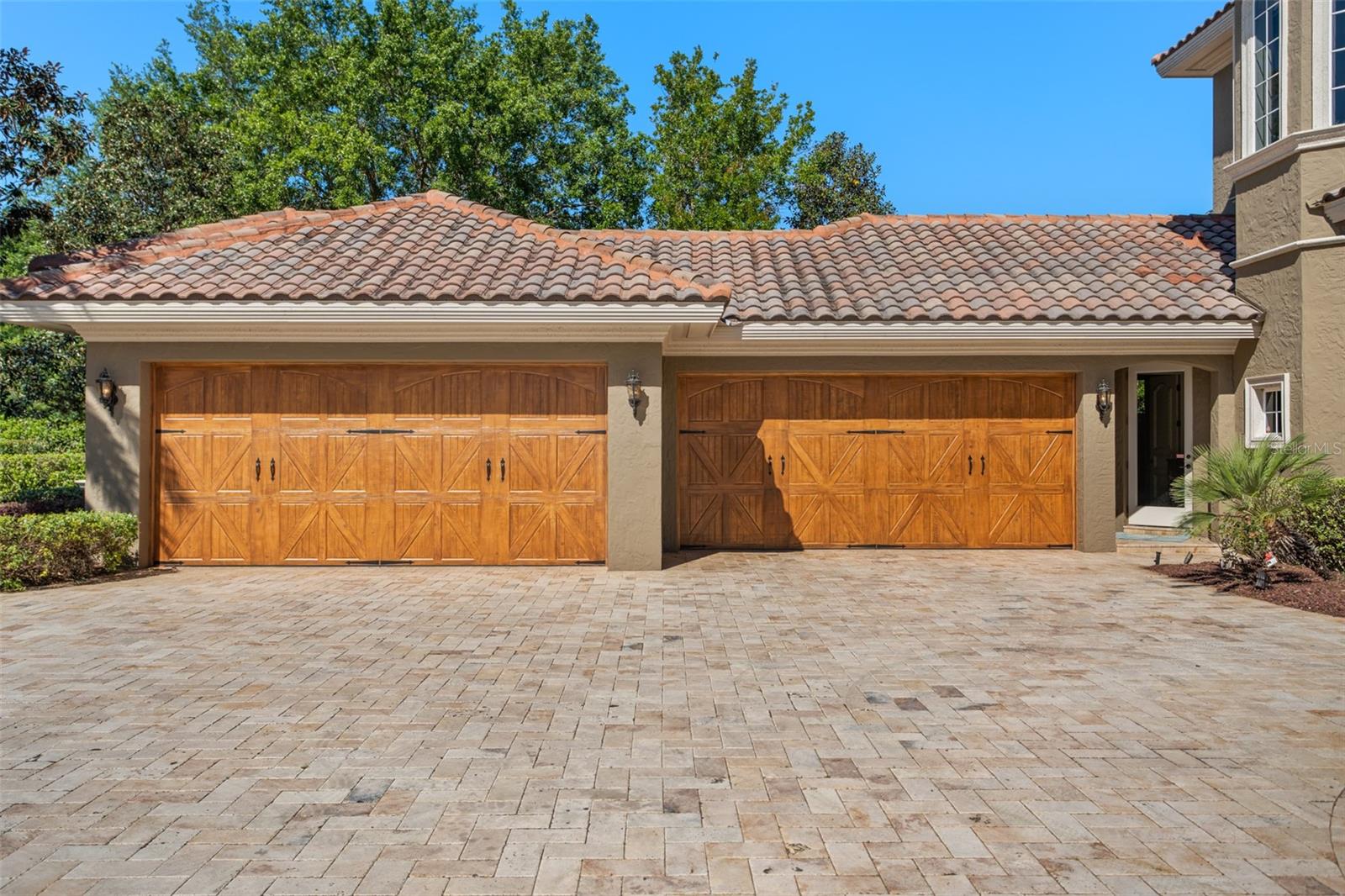 ISLES OF LAKE HANCOCK - Residential