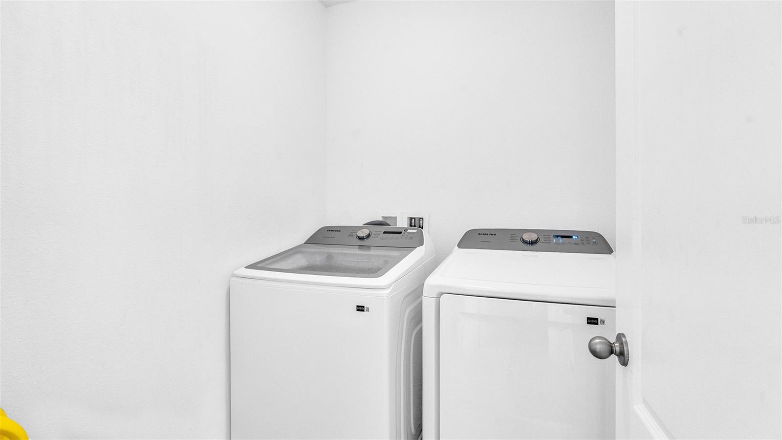 SHERMAN HILLS PH V - Residential