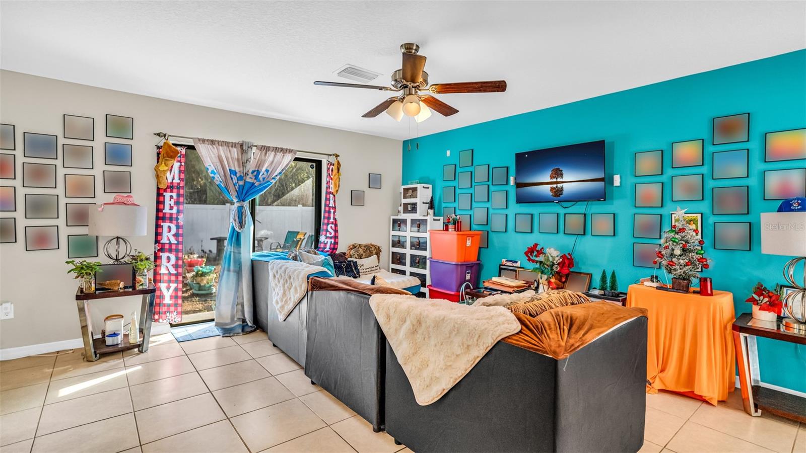 SHERMAN HILLS PH V - Residential