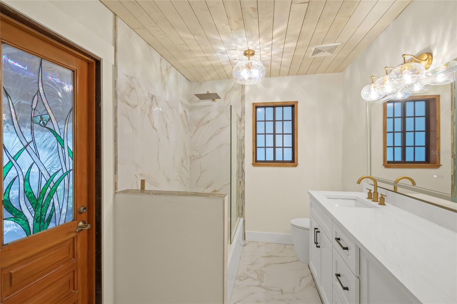 HIDDEN OAKS ESTATES - Residential