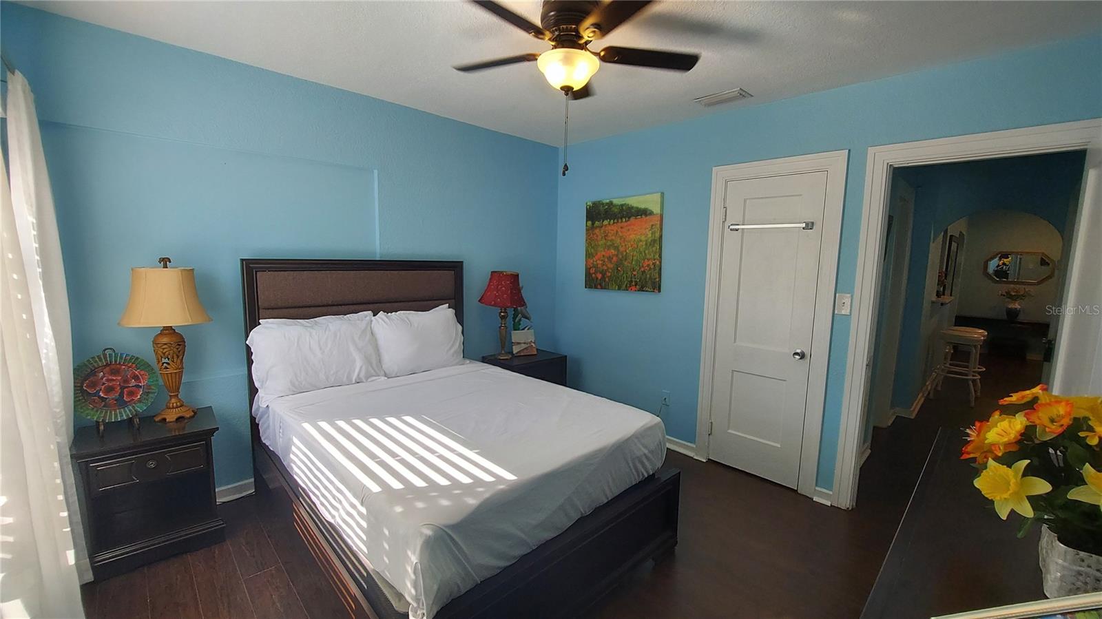 CREST LAKE SUB - Residential Lease