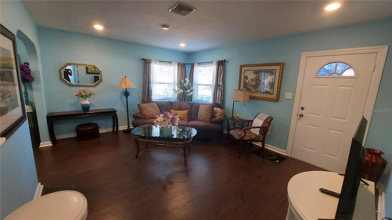 CREST LAKE SUB - Residential Lease