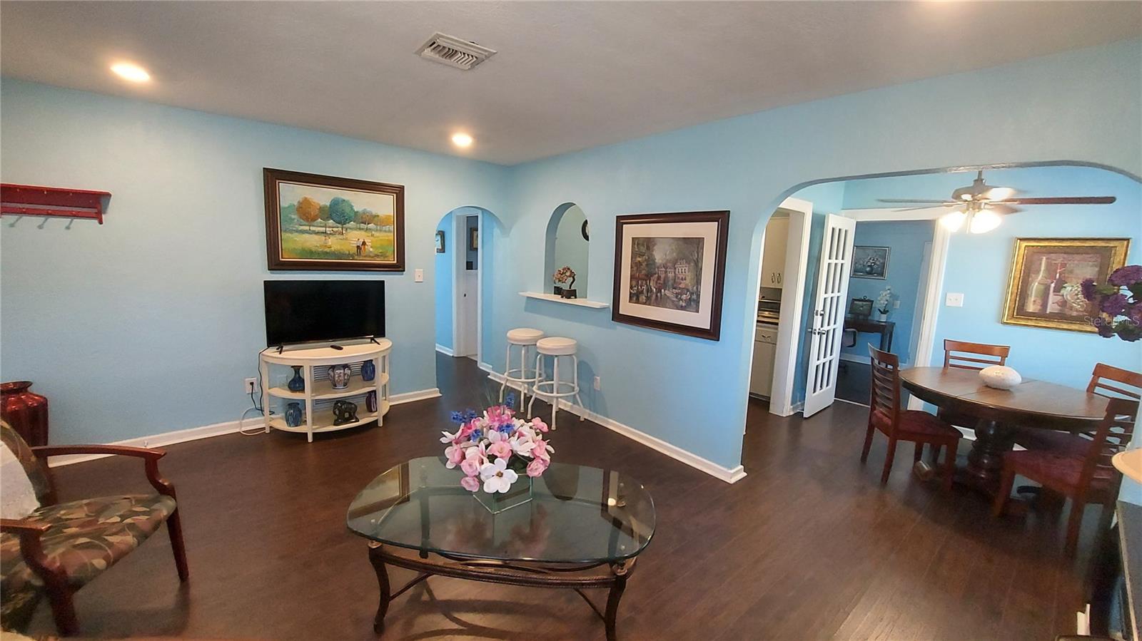 CREST LAKE SUB - Residential Lease