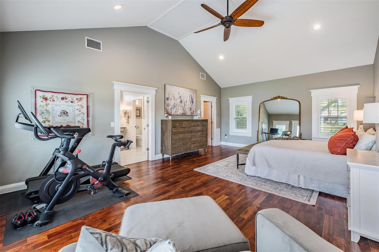 ELENOR PLACE LOT 3 LESS E 10 FT AND LOT 4 - Residential
