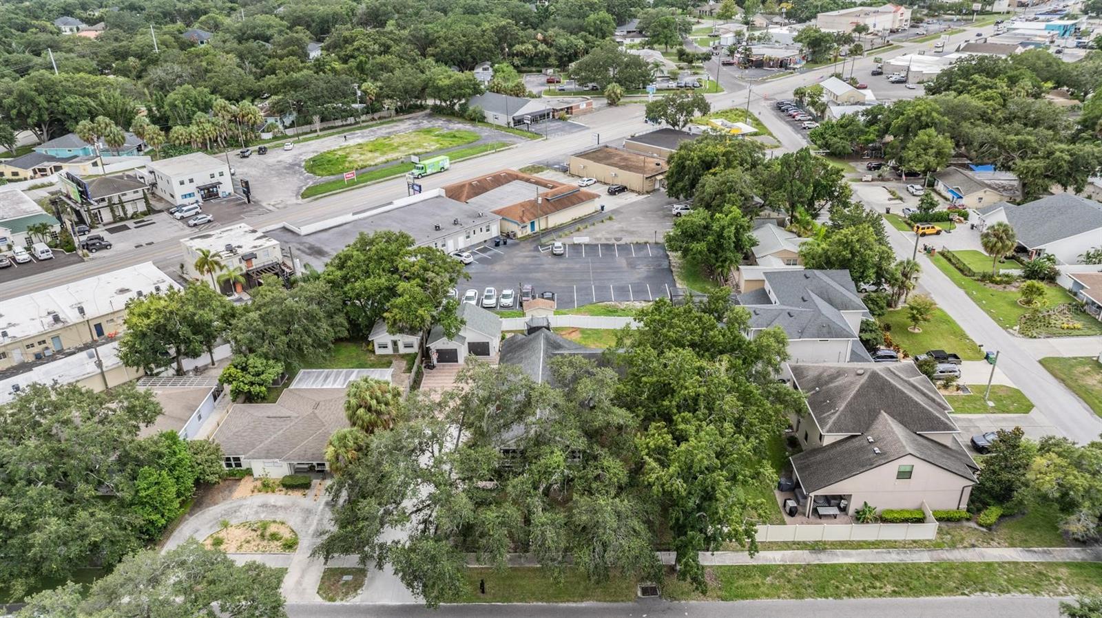 ELENOR PLACE LOT 3 LESS E 10 FT AND LOT 4 - Residential
