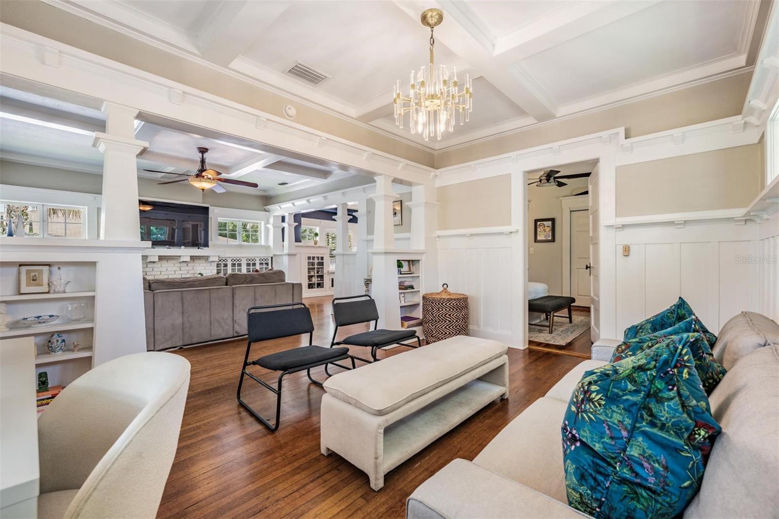 ELENOR PLACE LOT 3 LESS E 10 FT AND LOT 4 - Residential