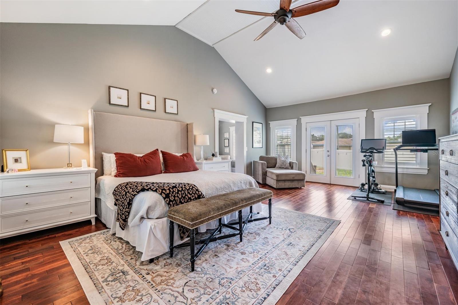 ELENOR PLACE LOT 3 LESS E 10 FT AND LOT 4 - Residential