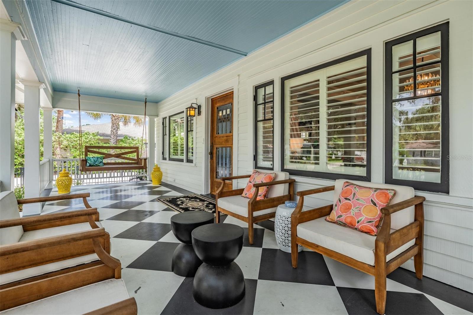ELENOR PLACE LOT 3 LESS E 10 FT AND LOT 4 - Residential