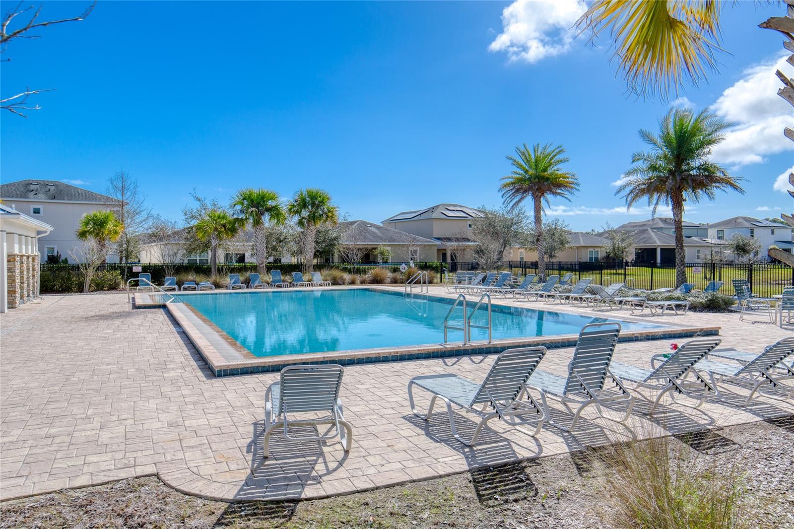 WESTPORT RESERVE - Residential