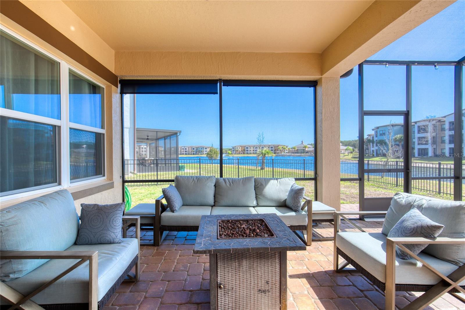 WESTPORT RESERVE - Residential