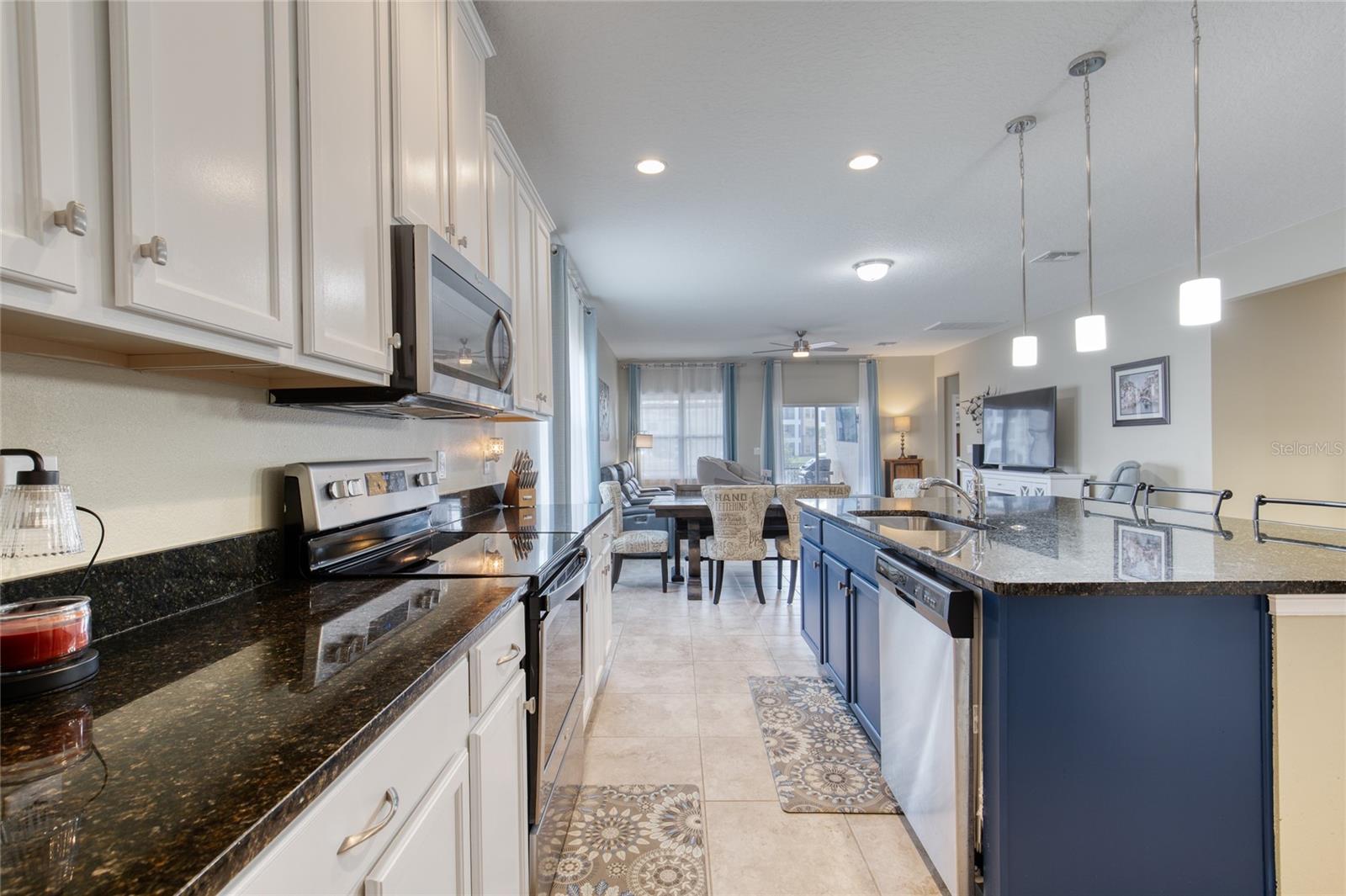 WESTPORT RESERVE - Residential