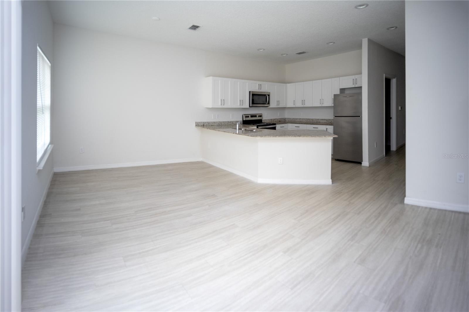 DIMORA PARK CONDO - Residential Lease