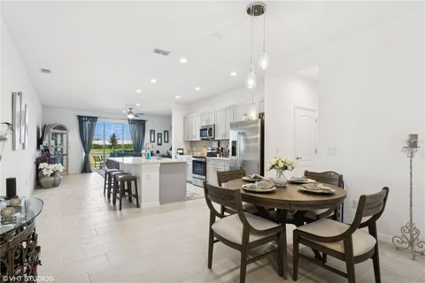 A home in PARRISH