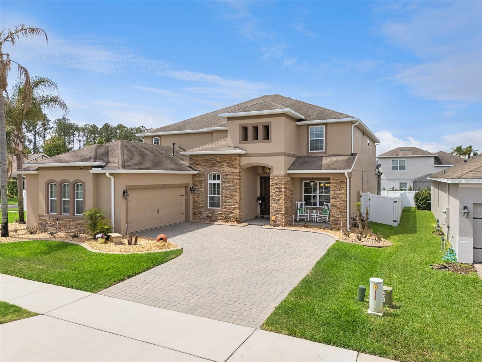 15393 SANDFIELD LOOP