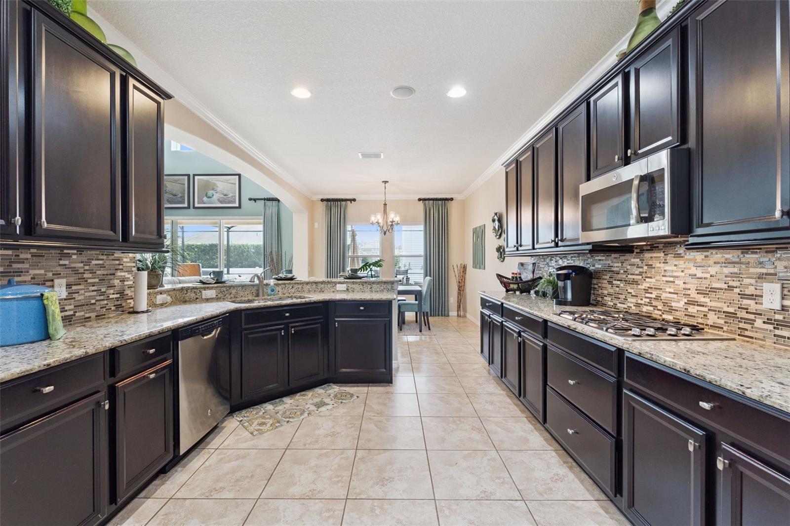 RESERVE AT CARRIAGE POINTE - Residential