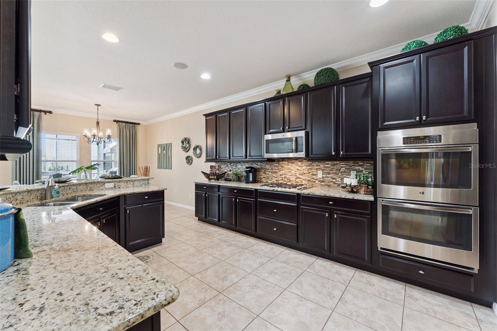 RESERVE AT CARRIAGE POINTE - Residential