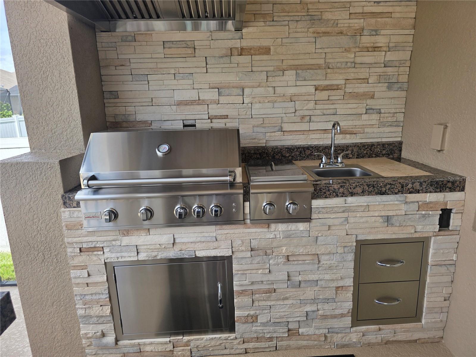 RESERVE AT CARRIAGE POINTE - Residential