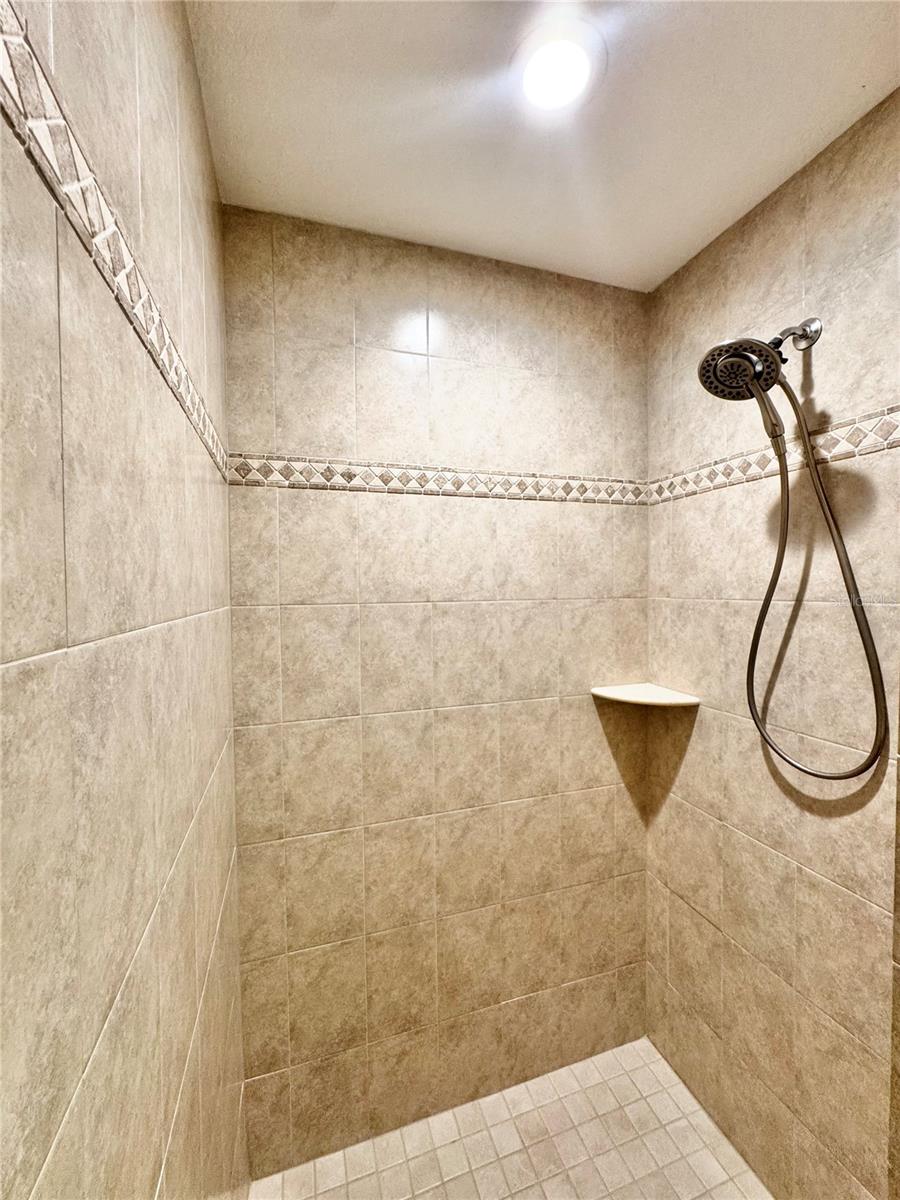 AMBER WOODS PH III - Residential