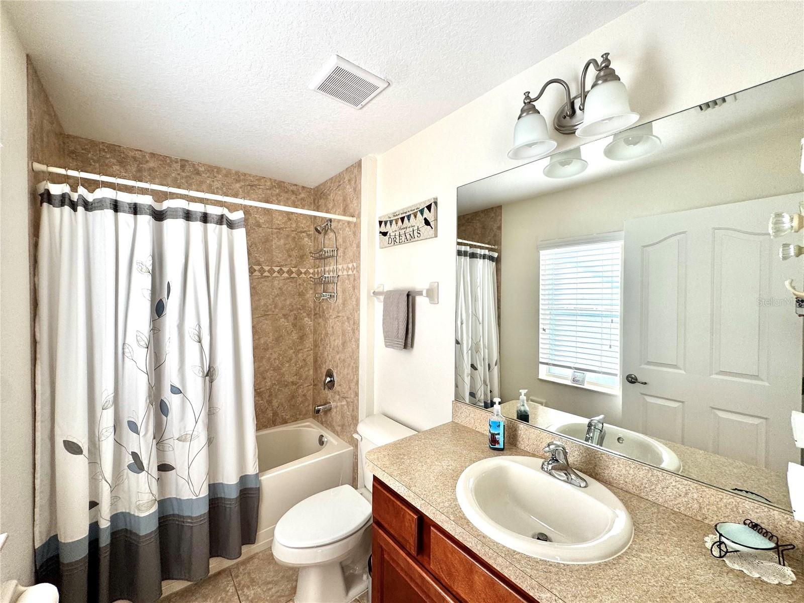 AMBER WOODS PH III - Residential