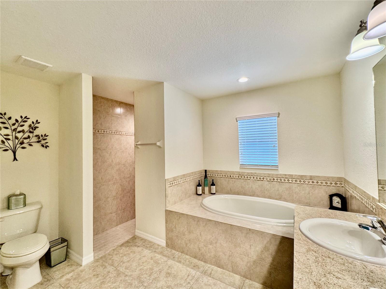 AMBER WOODS PH III - Residential